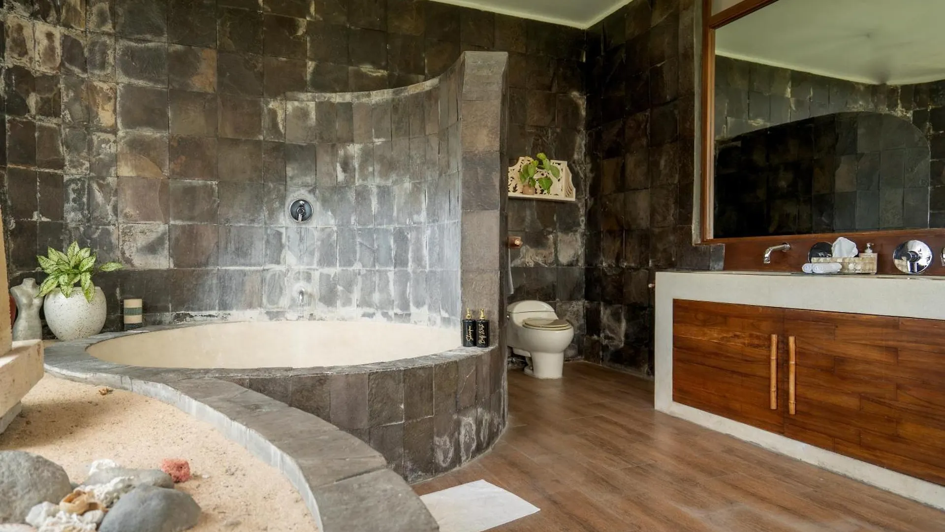 Villa Nara - Your Unique & Private Villa In Seminyak Petitenget